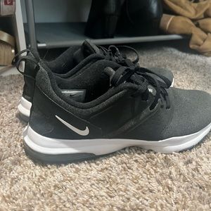 Women’s Nike Bella Trainer Shoe size 8.5
